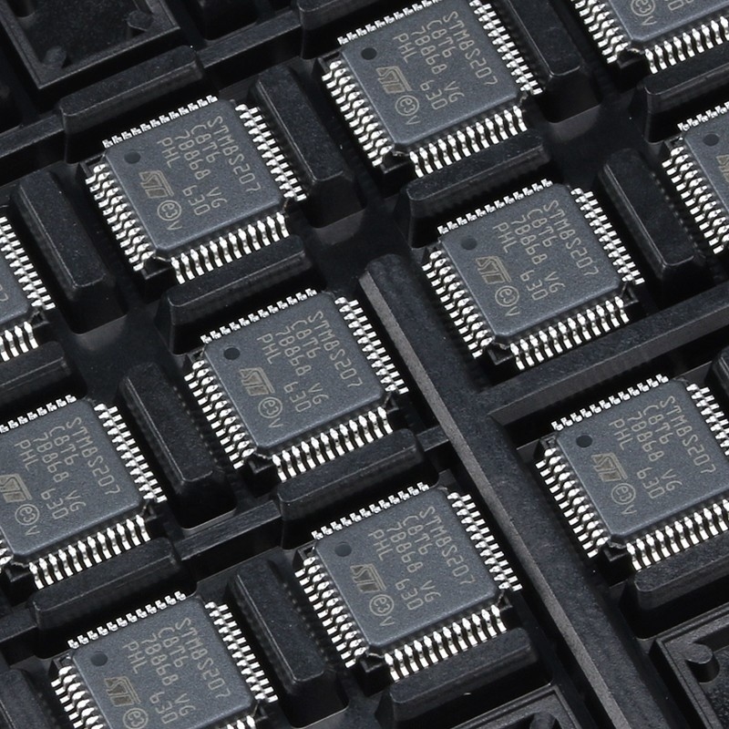 Originale componente elettrico di elettronica dei rifornimenti di Chuangyunxinyuan e chip STM STM8L052C6 STM8L052 STM8L052C6T6 di CI
