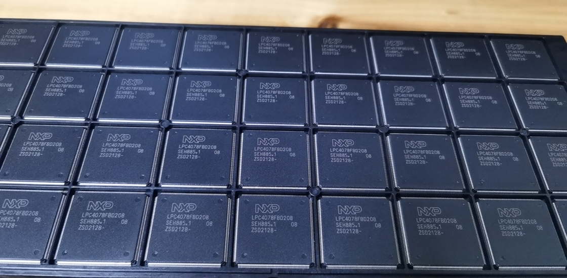 LPC4078FBD208   QFP208   Originale nuovissimo del microcontroller di IC del chip del circuito integrato inutilizzato
